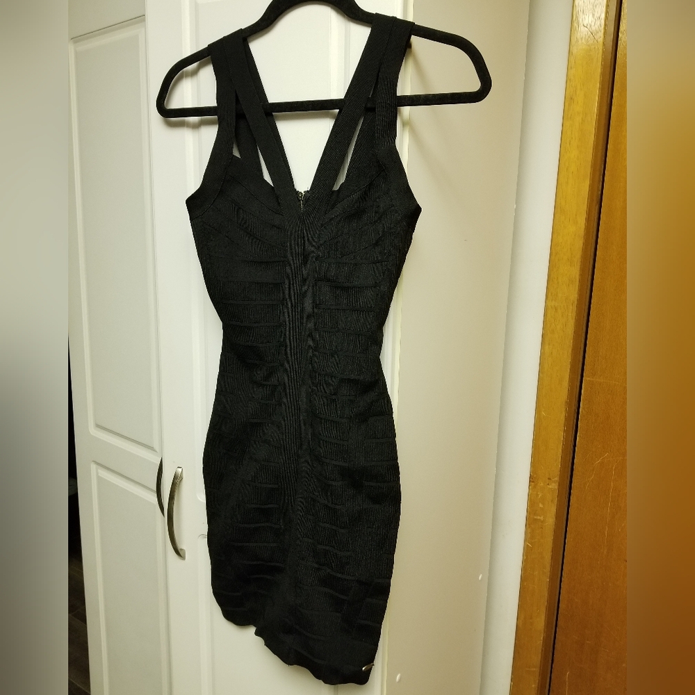 💮Guess Los Angelos bodycon double strap dress with back zip